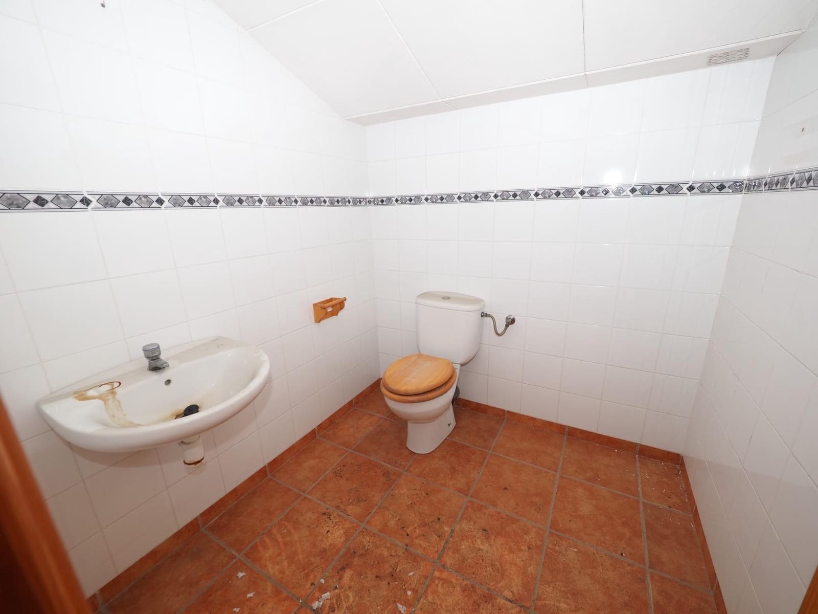 Casa de 5 habitaciones en Terrassa en venta con garaje - 450.000 € (Ref: 9908406)