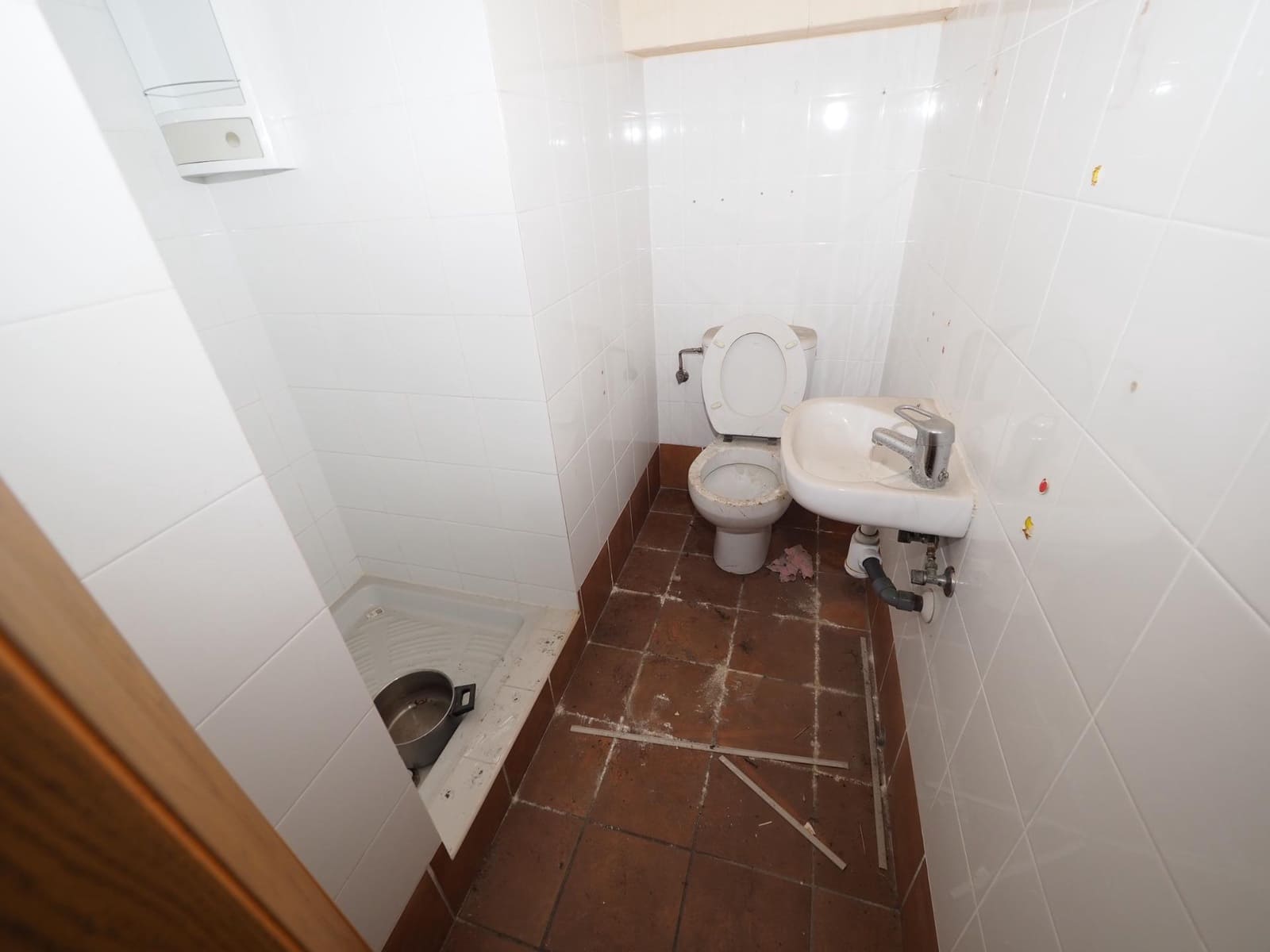 Casa de 5 habitaciones en Terrassa en venta con garaje - 450.000 € (Ref: 9908406)