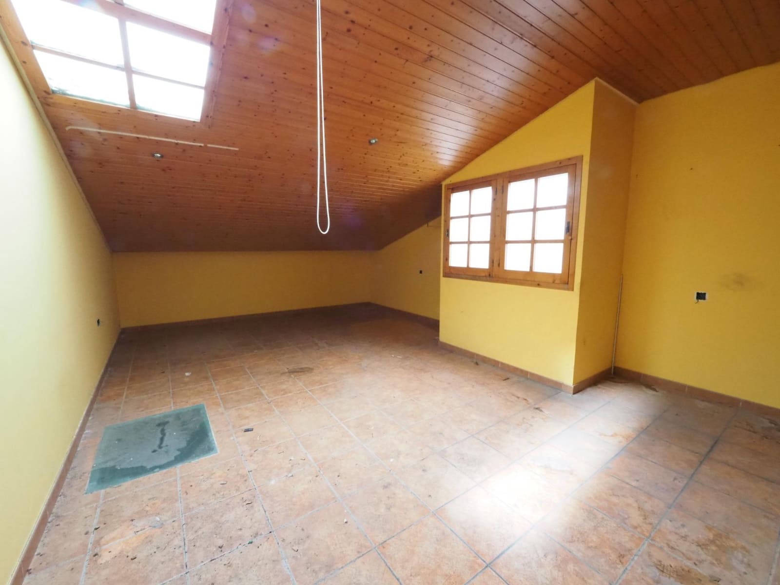 Casa de 5 habitaciones en Terrassa en venta con garaje - 450.000 € (Ref: 9908406)