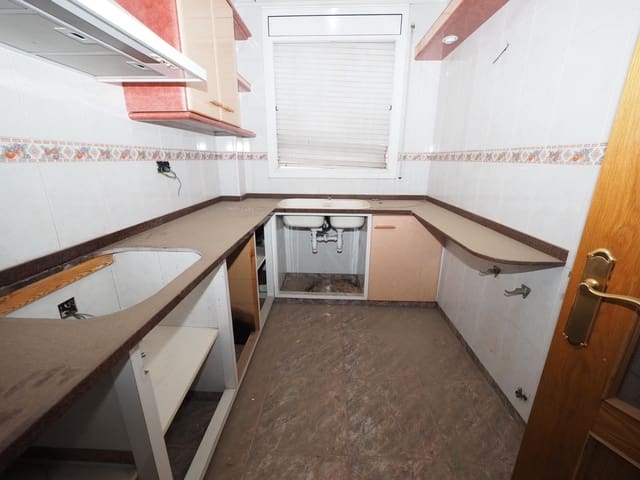 Casa de 5 habitaciones en Terrassa en venta con garaje - 450.000 € (Ref: 9908406)