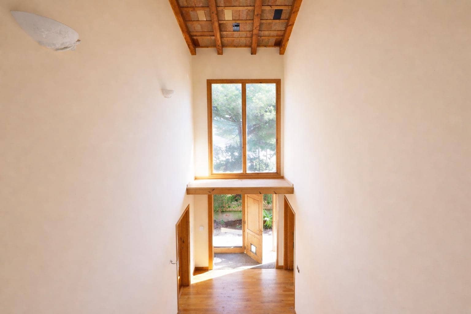 3 bedroom Villa for sale in Sant Pol de Mar with garage - € 535,000 (Ref: 9908407)