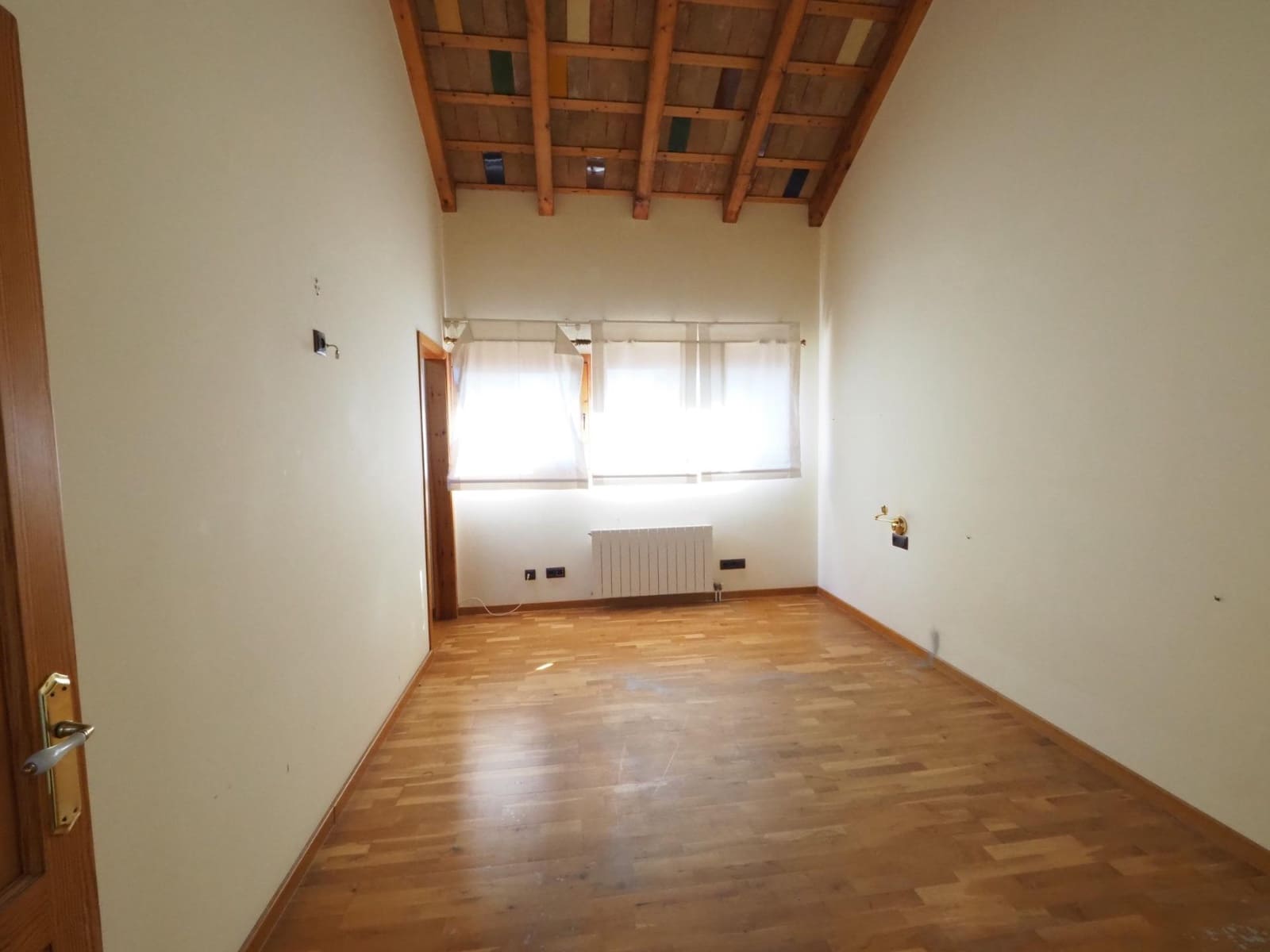 3 bedroom Villa for sale in Sant Pol de Mar with garage - € 535,000 (Ref: 9908407)