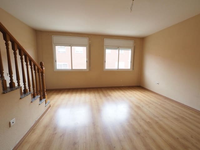 4 camera da letto Villetta a Schiera in vendita in Terrassa con garage - 390.000 € (Rif: 9908409)