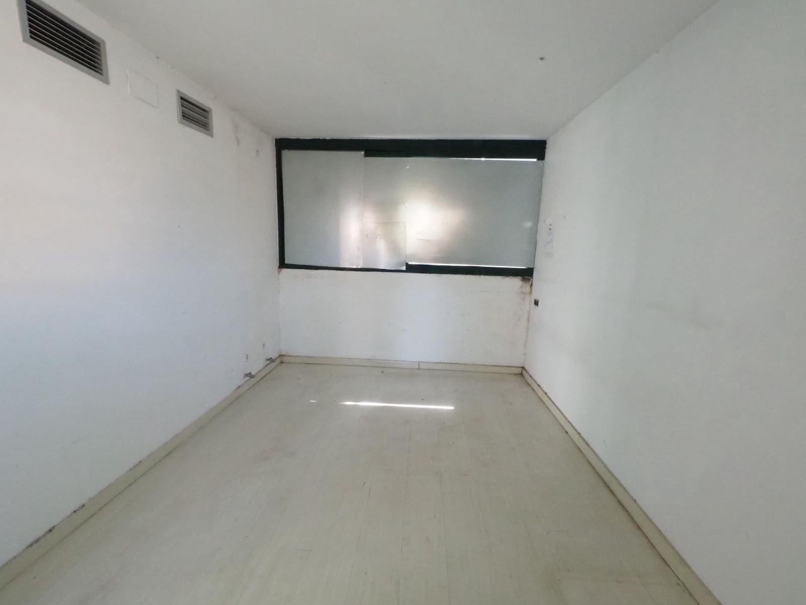 3 bedroom Terraced Villa for sale in El Prat de Llobregat with garage - € 495,000 (Ref: 9908410)