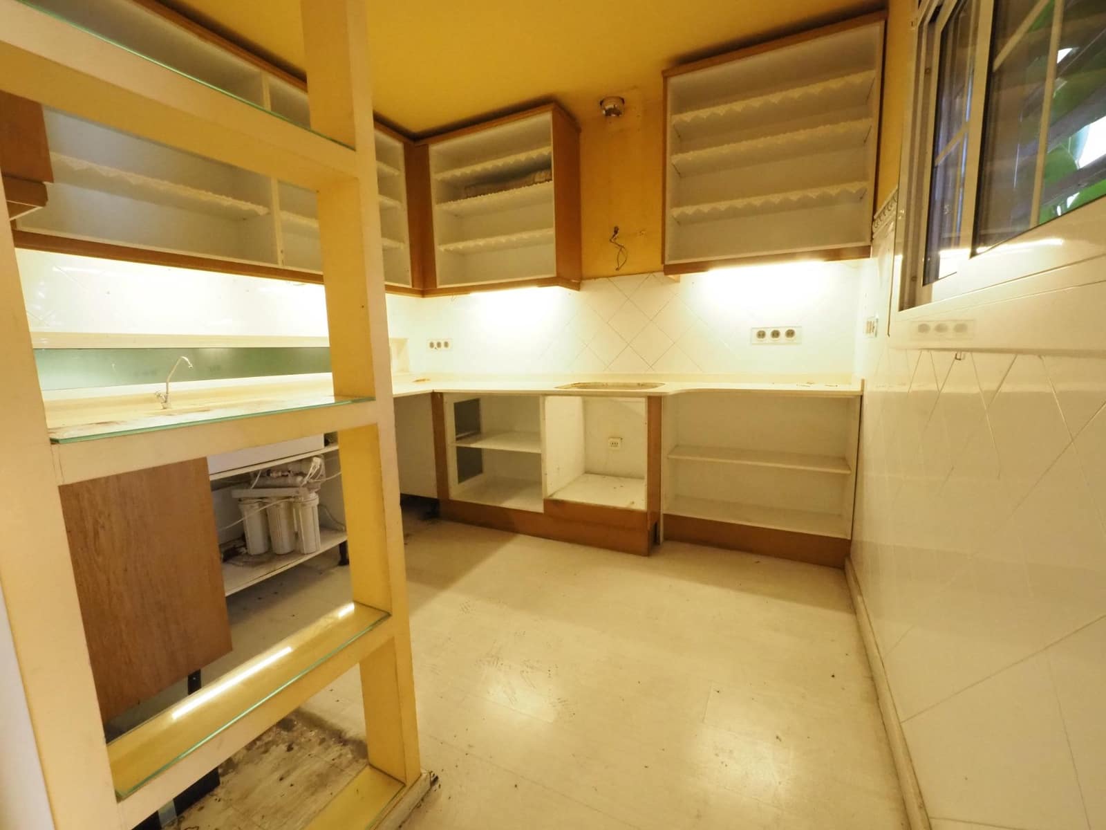3 bedroom Terraced Villa for sale in El Prat de Llobregat with garage - € 495,000 (Ref: 9908410)