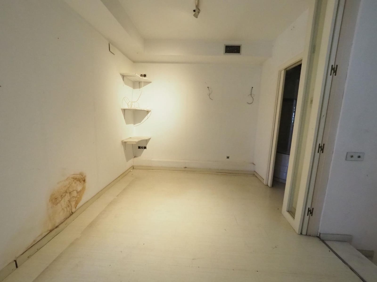 3 bedroom Terraced Villa for sale in El Prat de Llobregat with garage - € 495,000 (Ref: 9908410)
