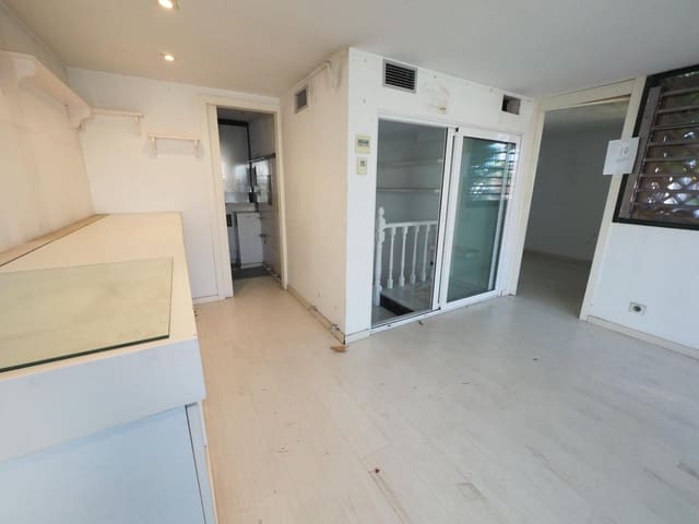 3 chambre Villa/Maison Mitoyenne à vendre à El Prat de Llobregat avec garage - 495 000 € (Ref: 9908410)