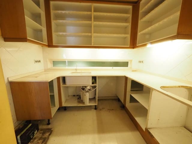 3 chambre Villa/Maison Mitoyenne à vendre à El Prat de Llobregat avec garage - 495 000 € (Ref: 9908410)