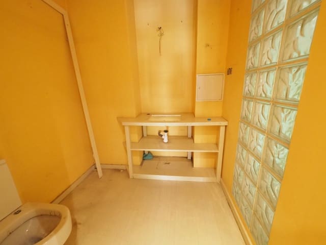 3 chambre Villa/Maison Mitoyenne à vendre à El Prat de Llobregat avec garage - 495 000 € (Ref: 9908410)