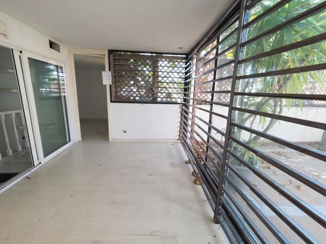 3 chambre Villa/Maison Mitoyenne à vendre à El Prat de Llobregat avec garage - 495 000 € (Ref: 9908410)