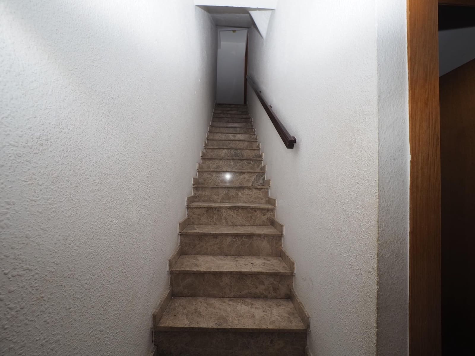 3 slaapkamer Rijtjeshuis te koop in Rubi met garage - € 375.000 (Ref: 9908411)