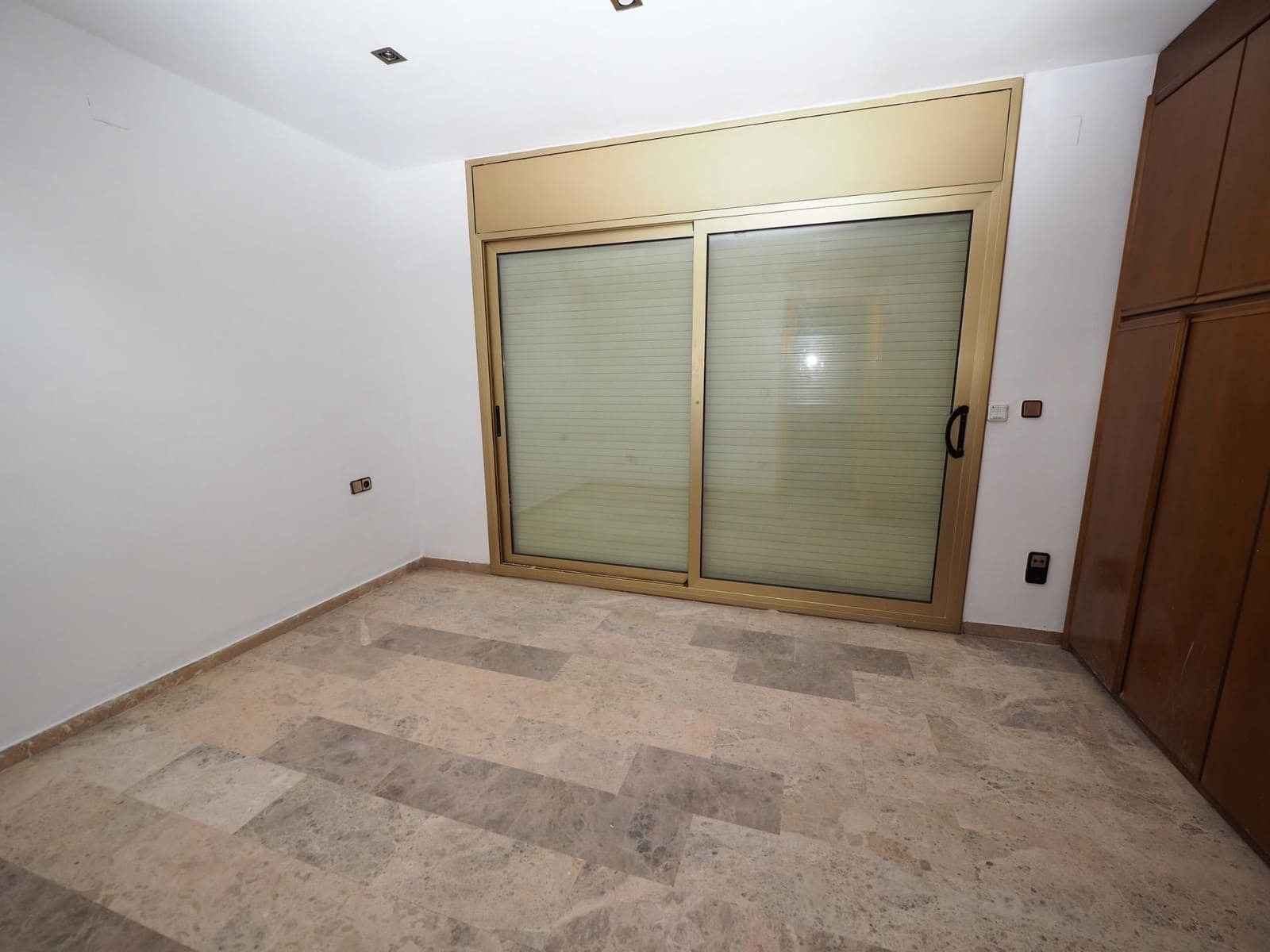 3 slaapkamer Rijtjeshuis te koop in Rubi met garage - € 375.000 (Ref: 9908411)