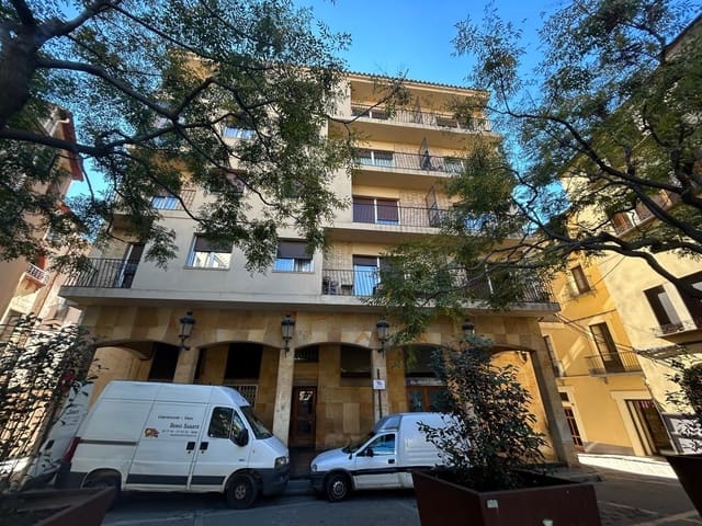3 bedroom Flat for sale in Falset - € 85,000 (Ref: 9908412)
