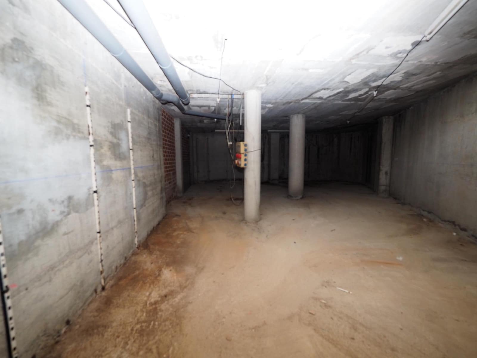 Comercial para venda em Terrassa - 46 200 € (Ref: 9908414)