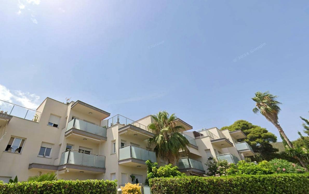 Ático de 3 habitaciones en Castelldefels en venta - 265.000 € (Ref: 9908418)