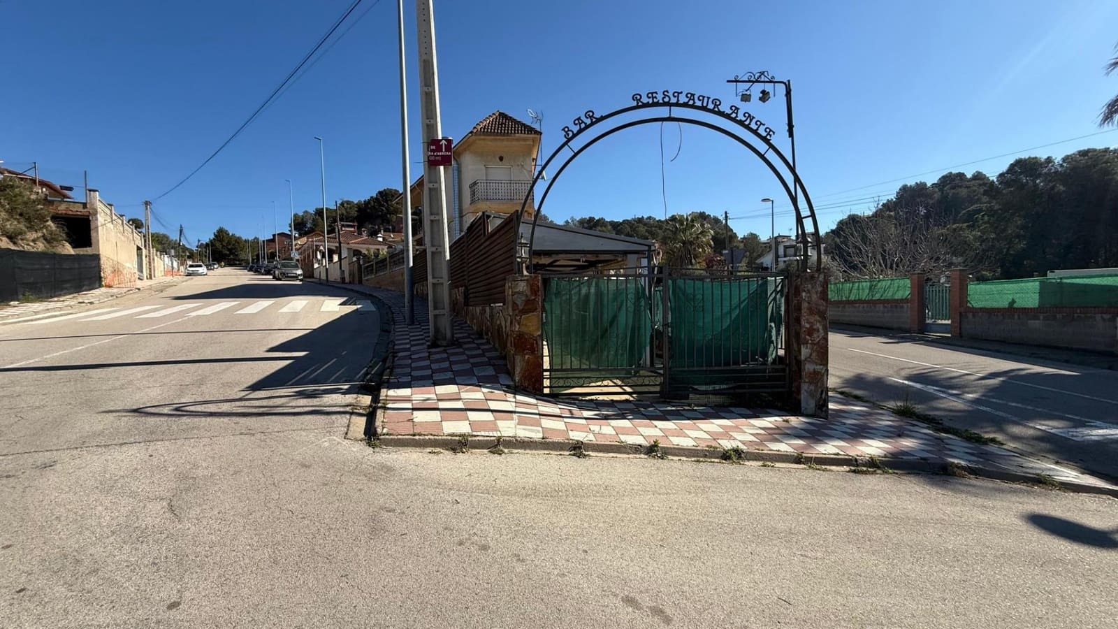4 Zimmer Villa zu verkaufen in Abrera - 190.000 € (Ref: 9908420)