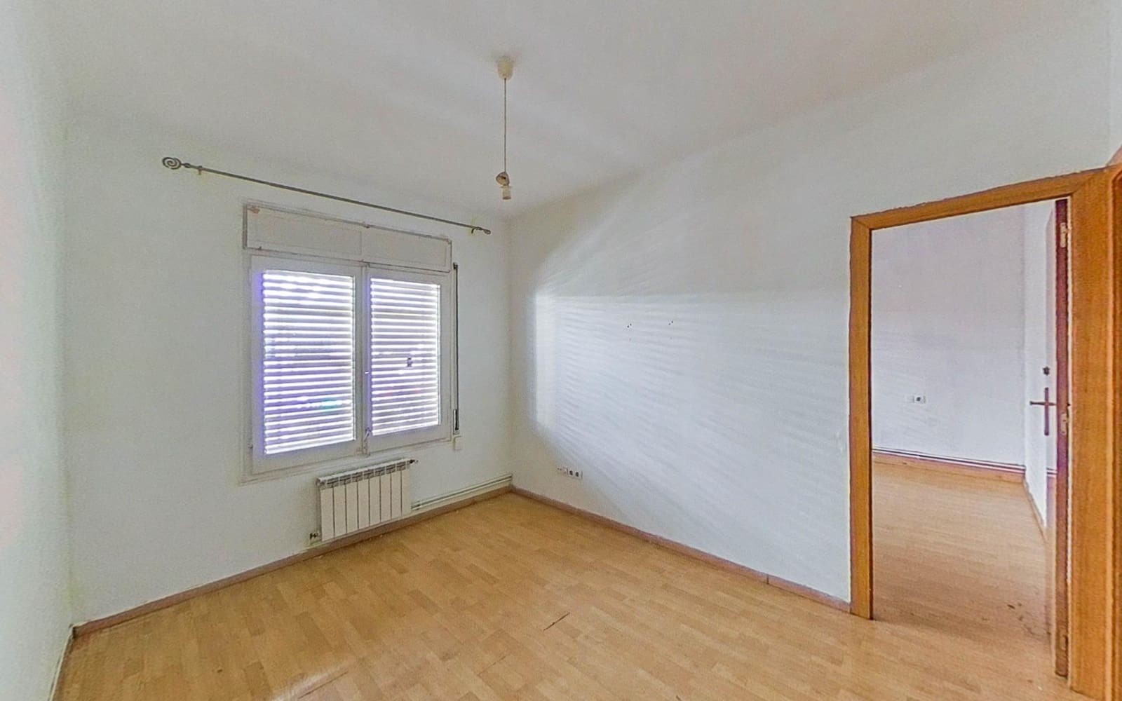 Piso de 3 habitaciones en Barcelona ciudad en venta - 130.500 € (Ref: 9908424)