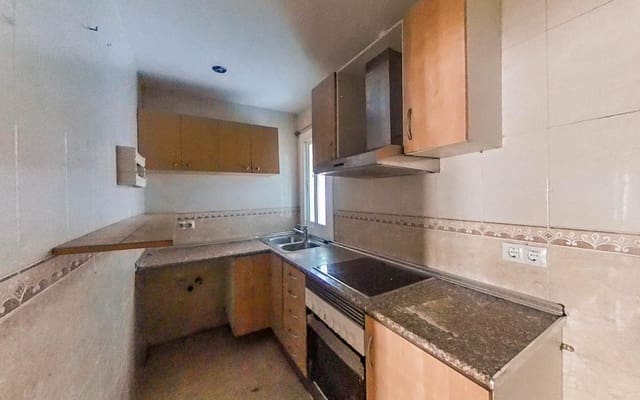 Piso de 3 habitaciones en Barcelona ciudad en venta - 130.500 € (Ref: 9908424)
