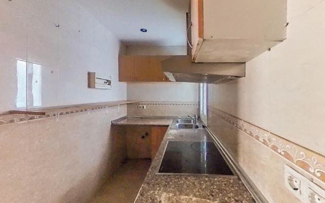 Piso de 3 habitaciones en Barcelona ciudad en venta - 130.500 € (Ref: 9908424)