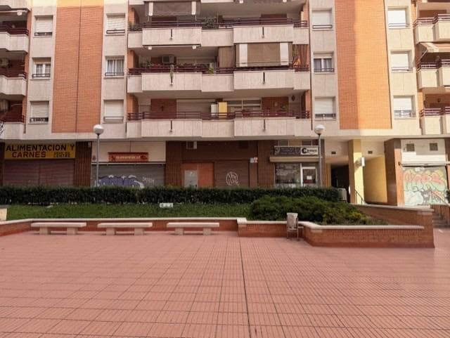 Commercial for sale in L'Hospitalet de Llobregat - € 125,000 (Ref: 9908426)