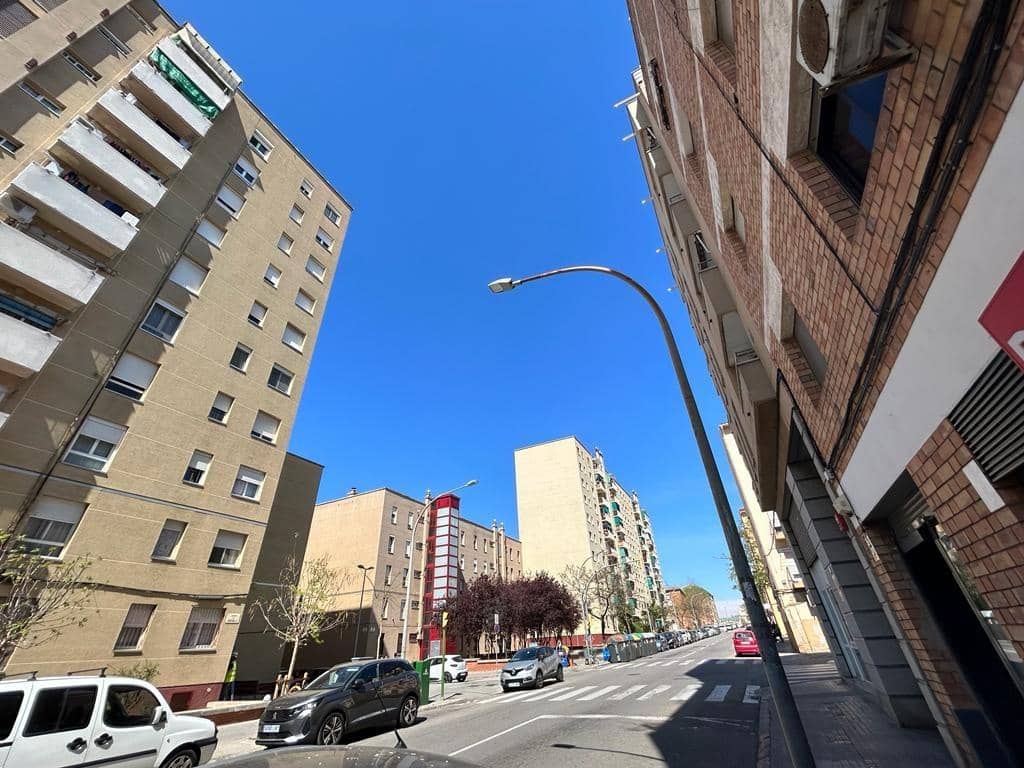 3 quarto Apartamento para venda em Sabadell - 89 000 € (Ref: 9908428)