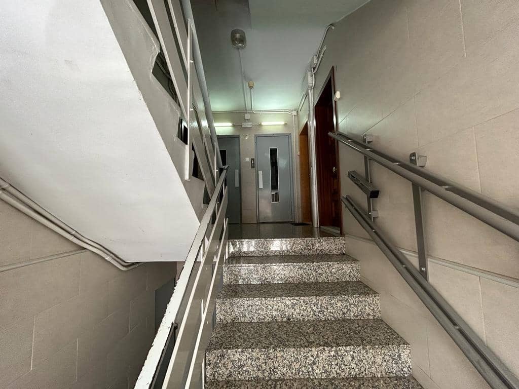 3 quarto Apartamento para venda em Sabadell - 89 000 € (Ref: 9908428)