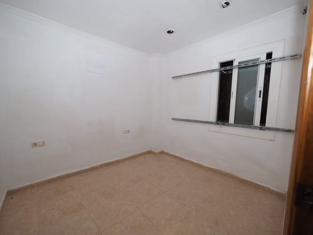3 Zimmer Wohnung zu verkaufen in Badalona - 120.800 € (Ref: 9908434)