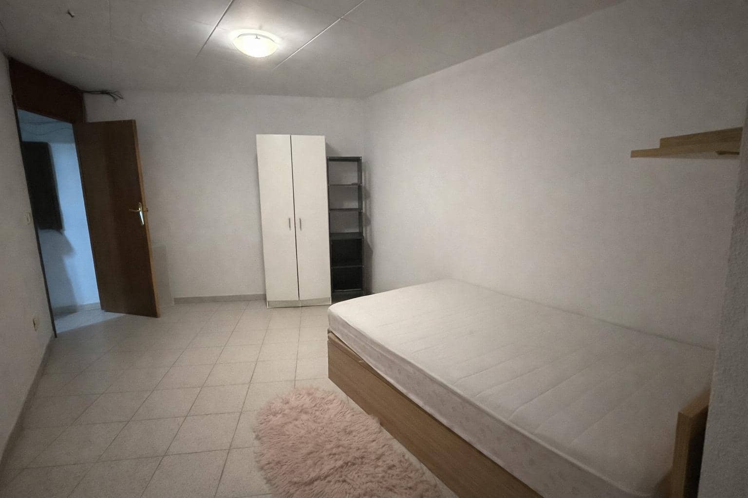 2 quarto Apartamento para venda em L'Hospitalet de Llobregat - 90 000 € (Ref: 9908437)