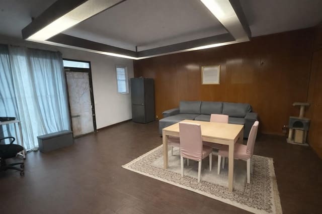 2 quarto Apartamento para venda em L'Hospitalet de Llobregat - 90 000 € (Ref: 9908437)