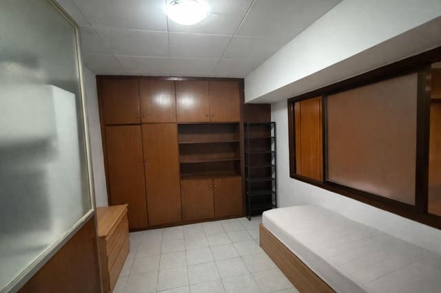 2 quarto Apartamento para venda em L'Hospitalet de Llobregat - 90 000 € (Ref: 9908437)