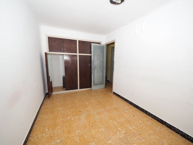 3 Zimmer Wohnung zu verkaufen in Manresa - 43.000 € (Ref: 9908439)