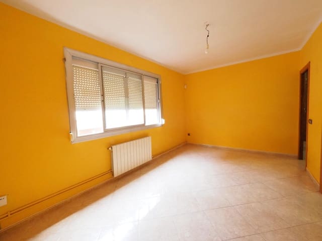 3 slaapkamer Flat te koop in Badalona - € 200.000 (Ref: 9908443)