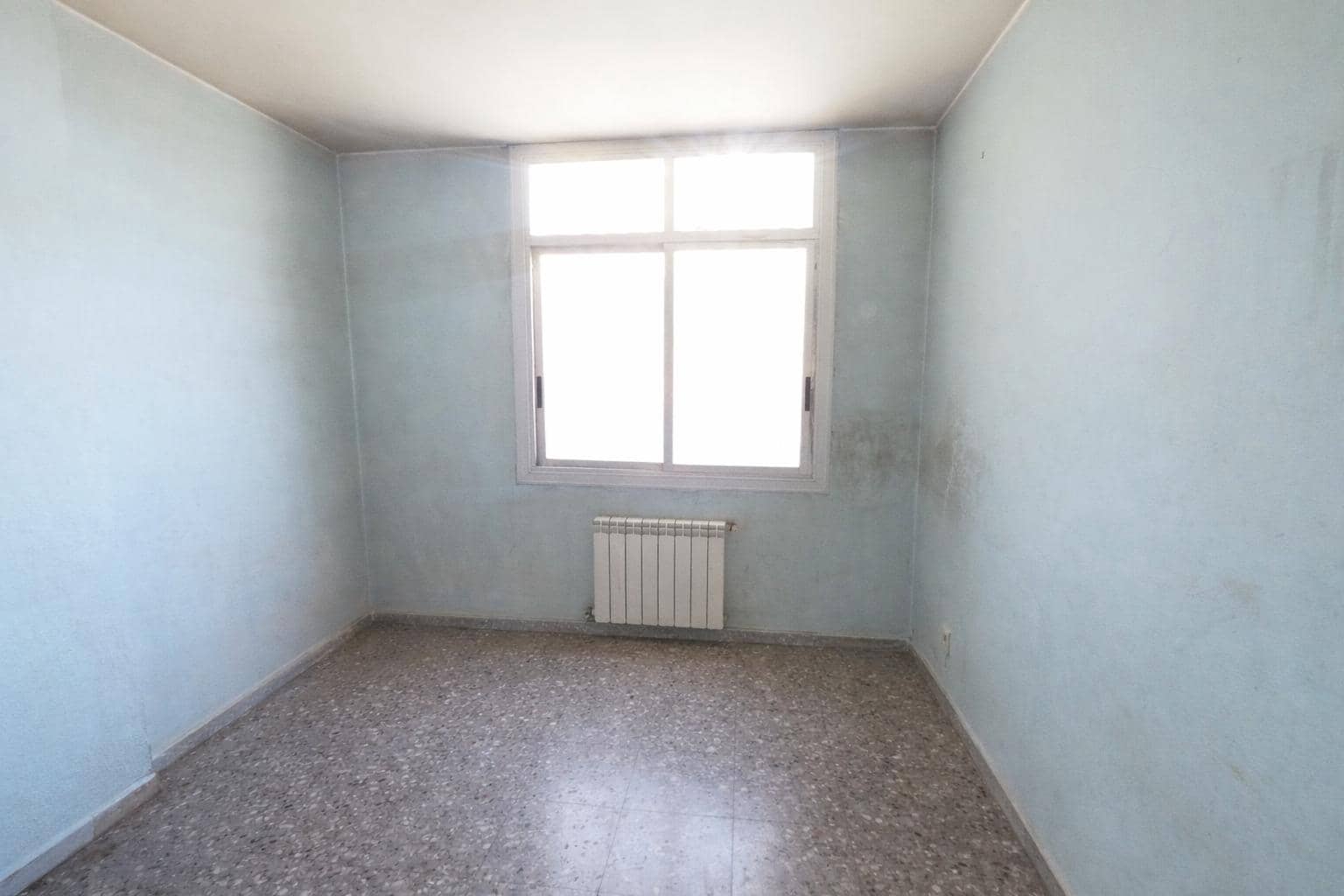 4 Zimmer Wohnung zu verkaufen in Manresa mit Pool - 146.000 € (Ref: 9908445)