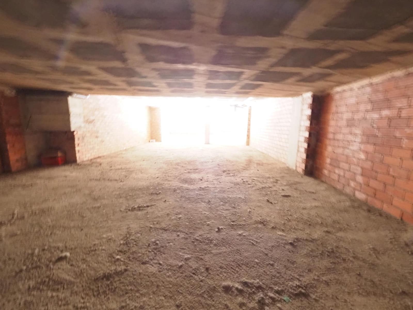 Commercial for sale in Terrassa - € 165,000 (Ref: 9908447)