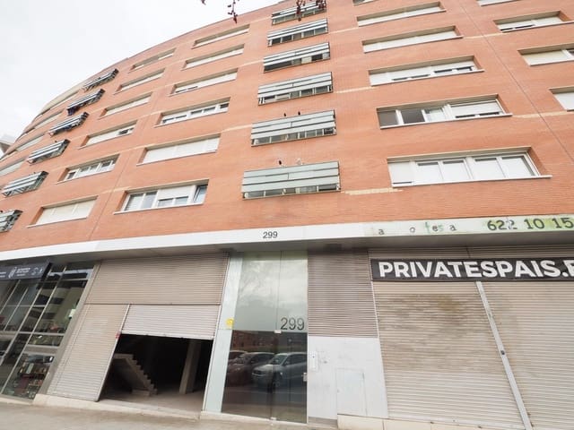 Comercial para venda em Terrassa - 165 000 € (Ref: 9908447)