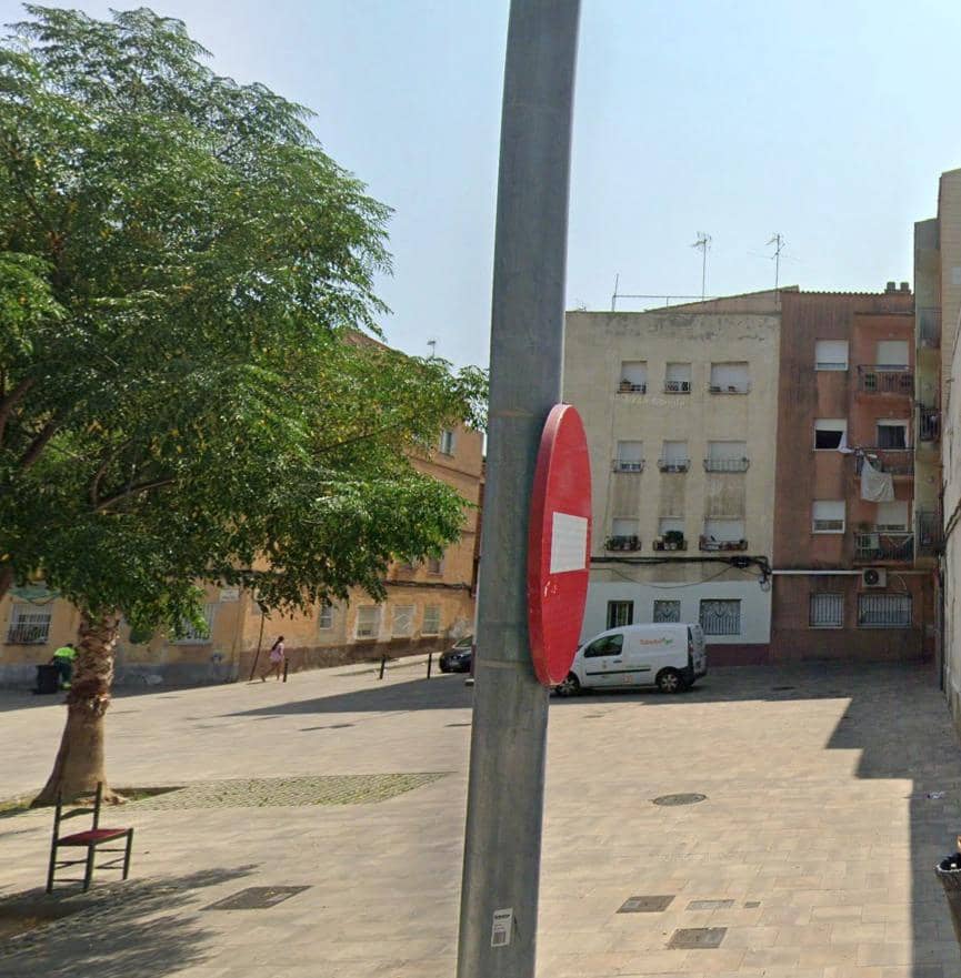 4 quarto Apartamento para venda em Sabadell - 77 000 € (Ref: 9908450)