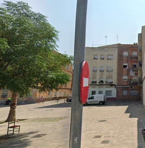 4 quarto Apartamento para venda em Sabadell - 77 000 € (Ref: 9908450)