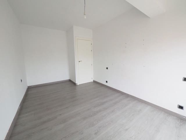 2 sypialnia Penthouse na sprzedaż w Terrassa - 159 960 € (Ref: 9908454)