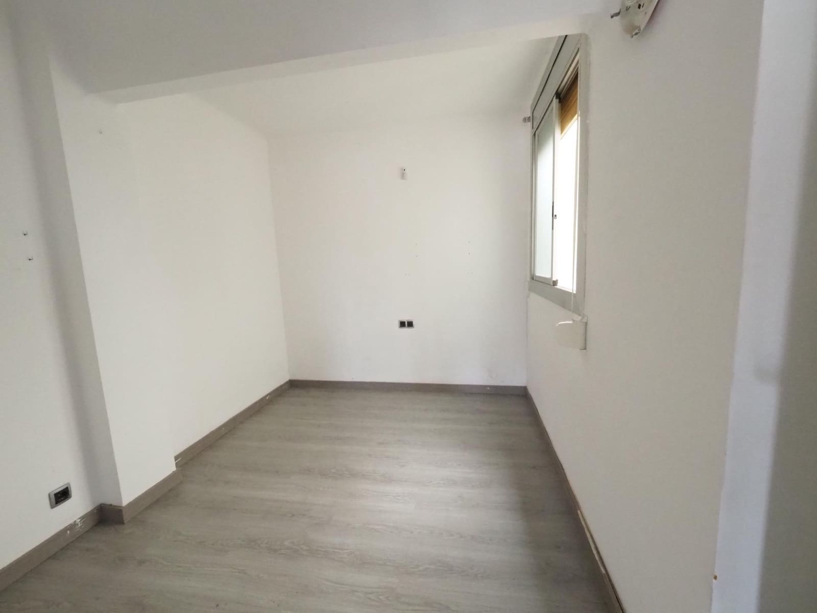 2 sypialnia Penthouse na sprzedaż w Terrassa - 159 960 € (Ref: 9908454)