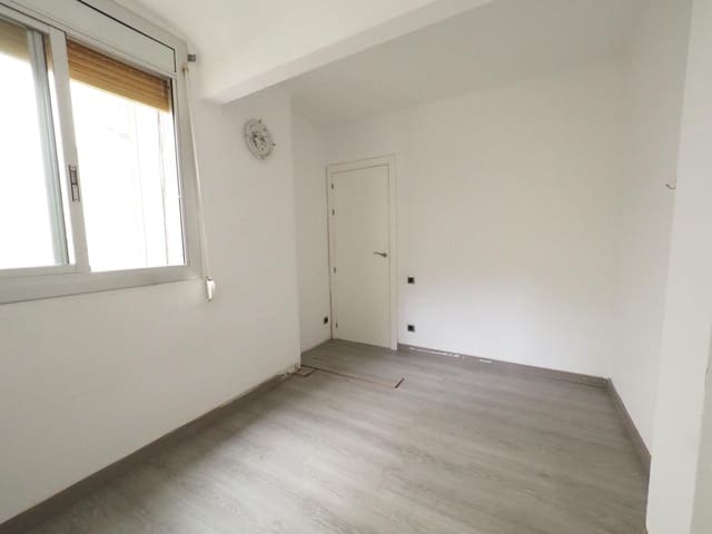 2 sypialnia Penthouse na sprzedaż w Terrassa - 159 960 € (Ref: 9908454)