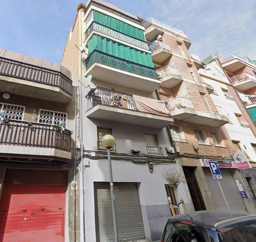 3 chambre Appartement à vendre à Badalona - 150 000 € (Ref: 9908456)