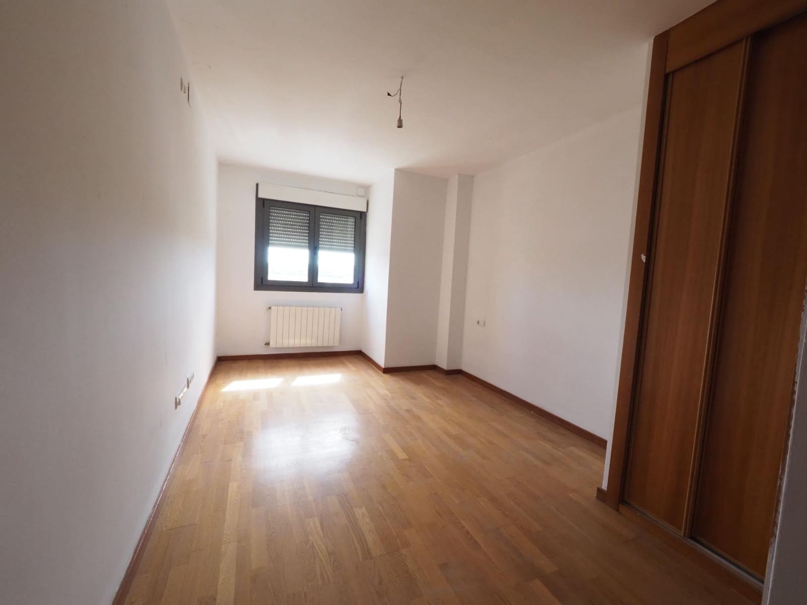 2 bedroom Apartment for sale in Vilafranca del Penedes - € 255,000 (Ref: 9908460)
