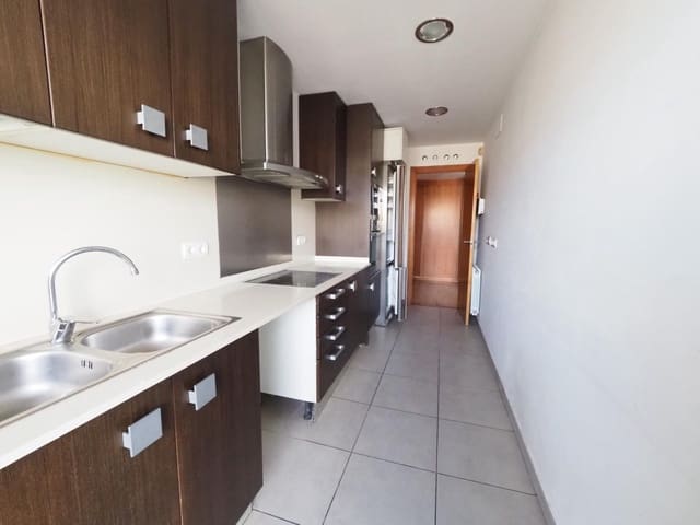 2 bedroom Apartment for sale in Vilafranca del Penedès - € 255,000 (Ref: 9908460)