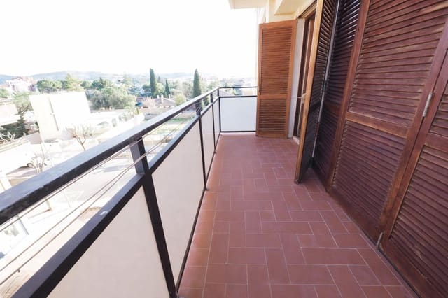 Piso de 4 habitaciones en Igualada en venta - 169.000 € (Ref: 9908462)