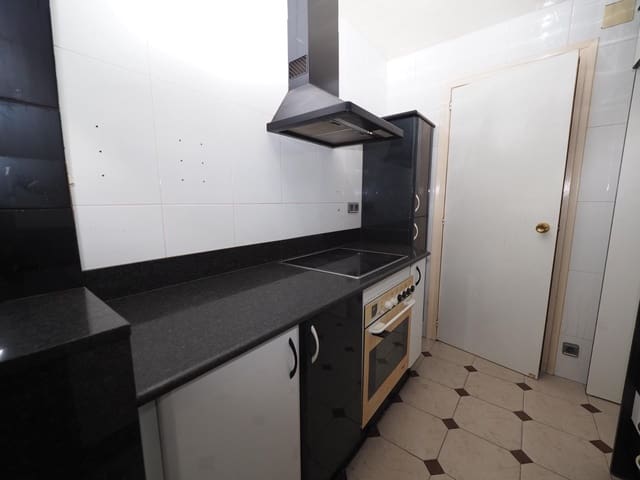 Piso de 4 habitaciones en Igualada en venta - 169.000 € (Ref: 9908462)