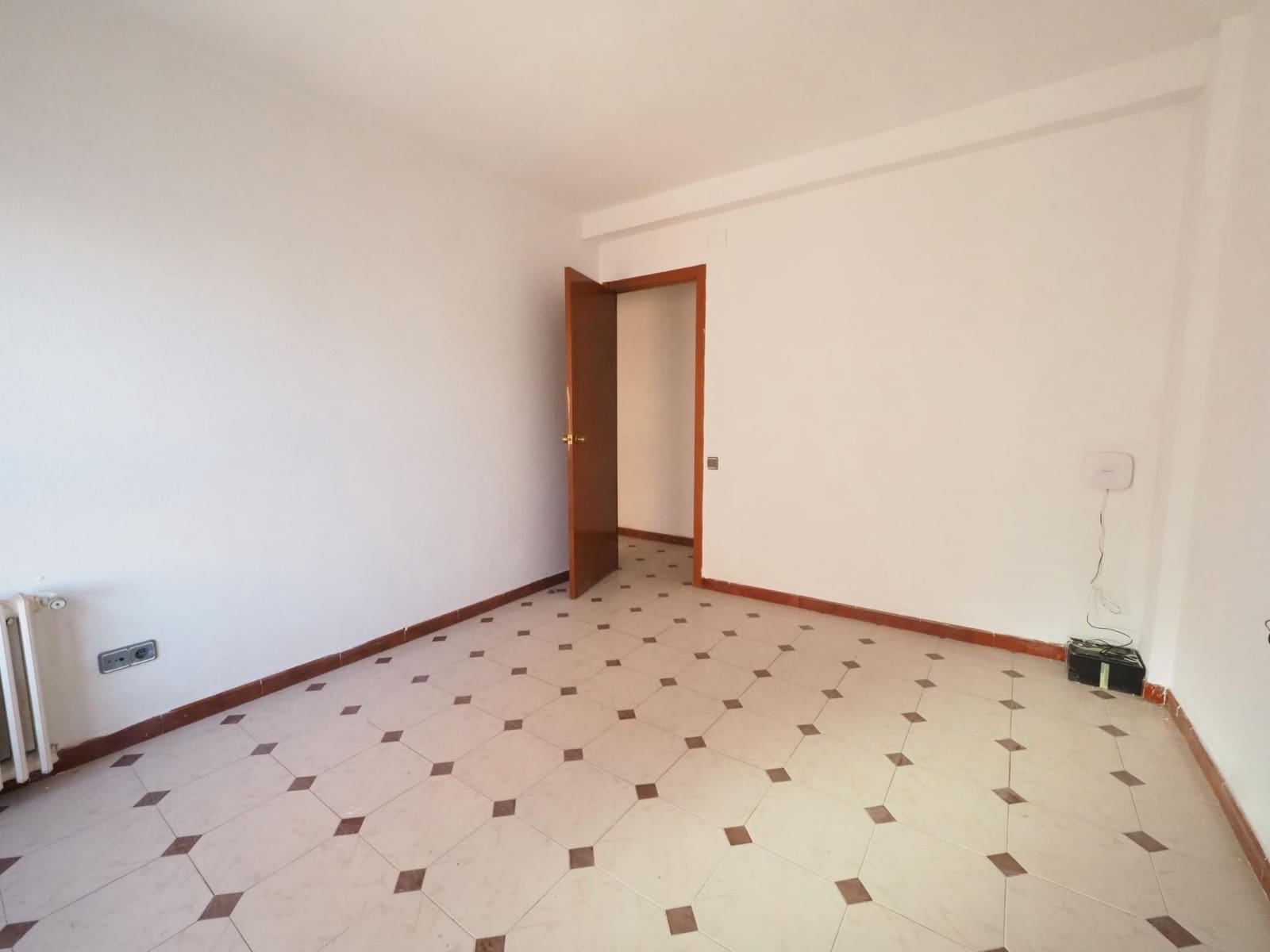 Piso de 4 habitaciones en Igualada en venta - 169.000 € (Ref: 9908462)