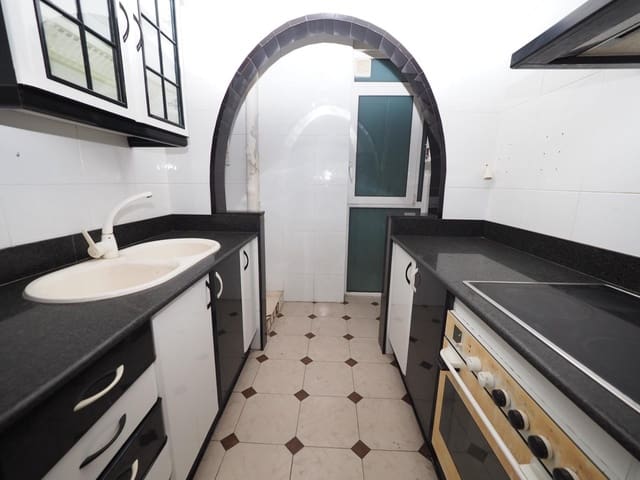 Piso de 4 habitaciones en Igualada en venta - 169.000 € (Ref: 9908462)