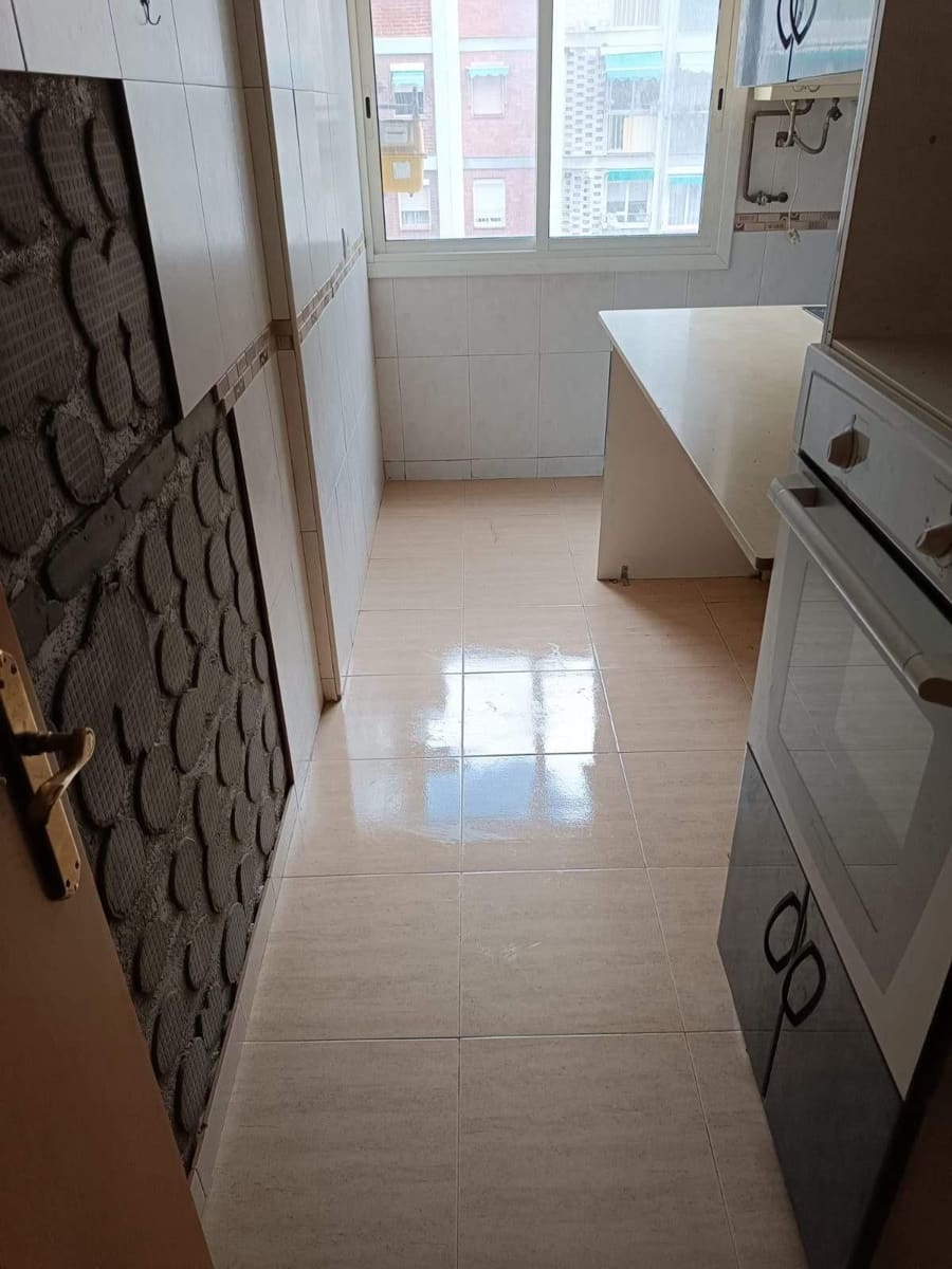 2 soverom Leilighet til salgs i Cornella de Llobregat - € 115 000 (Ref: 9908466)