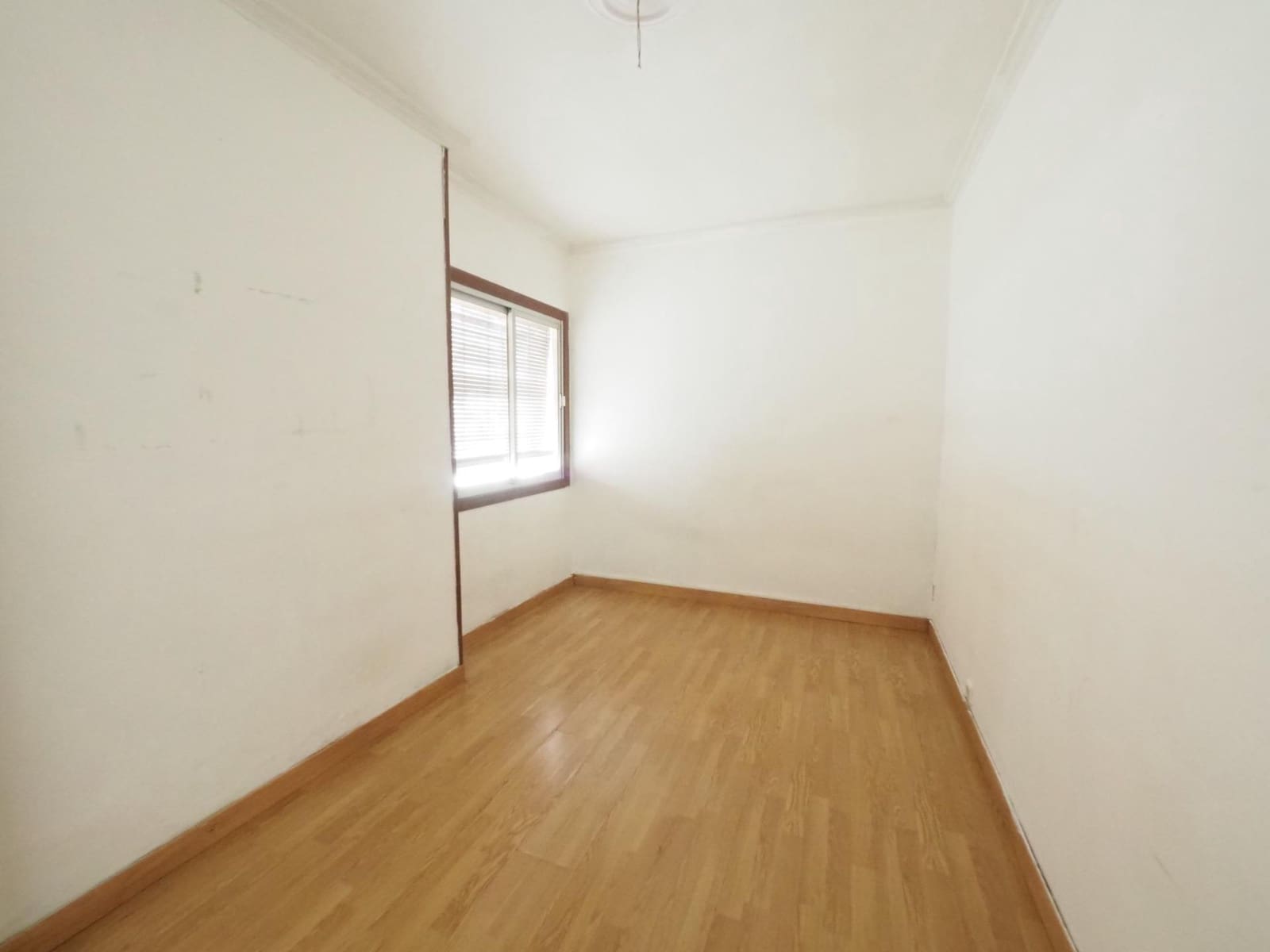 Ático de 3 habitaciones en Ripollet en venta - 75.000 € (Ref: 9908467)