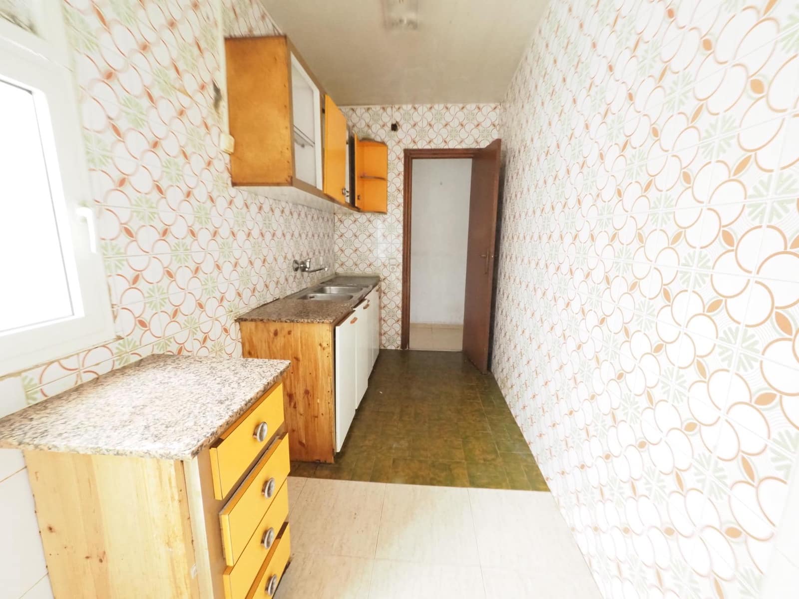 Ático de 3 habitaciones en Ripollet en venta - 75.000 € (Ref: 9908467)